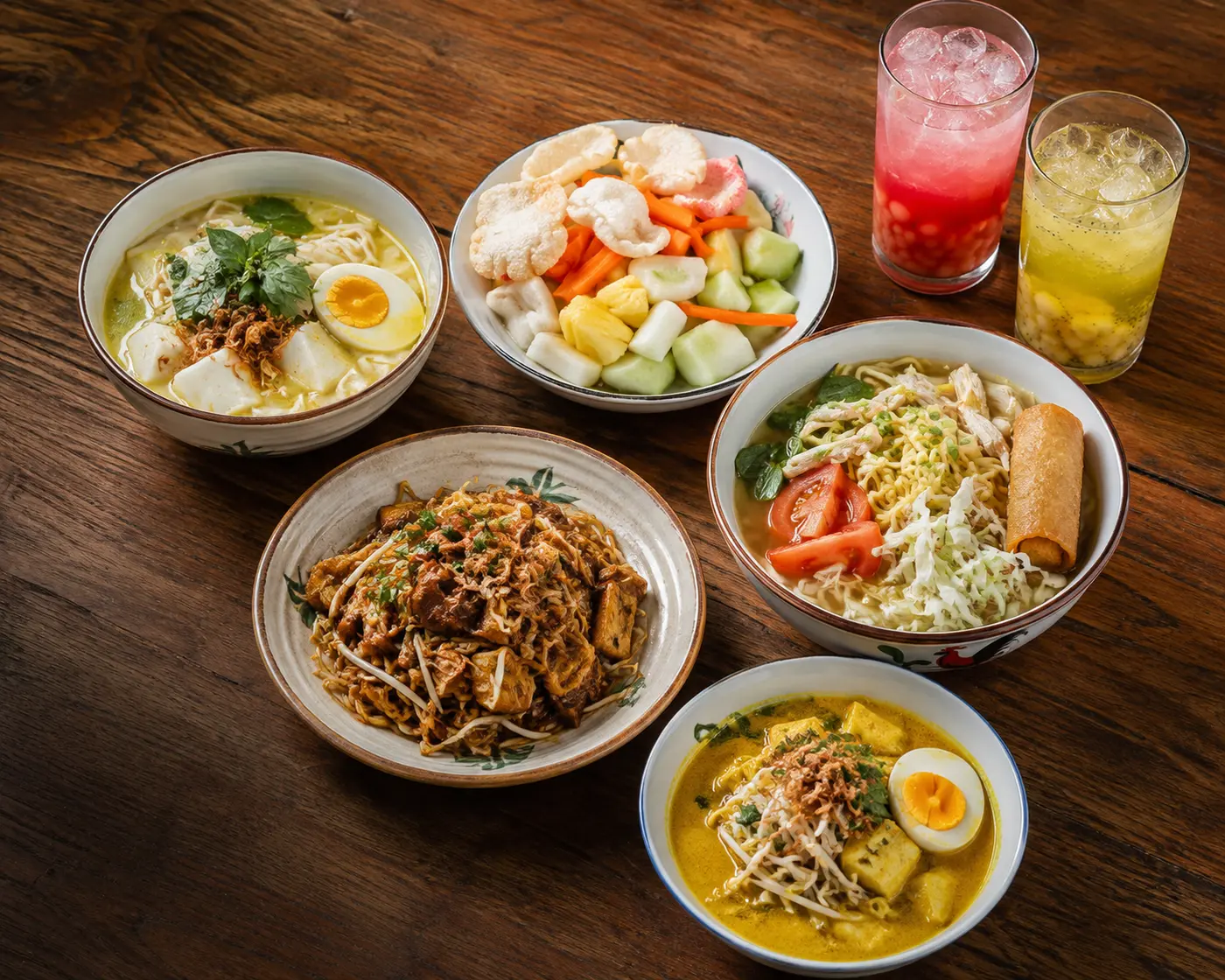 Hidangan khas Bogor: soto mie, laksa, toge goreng, asinan, dan minuman lokal